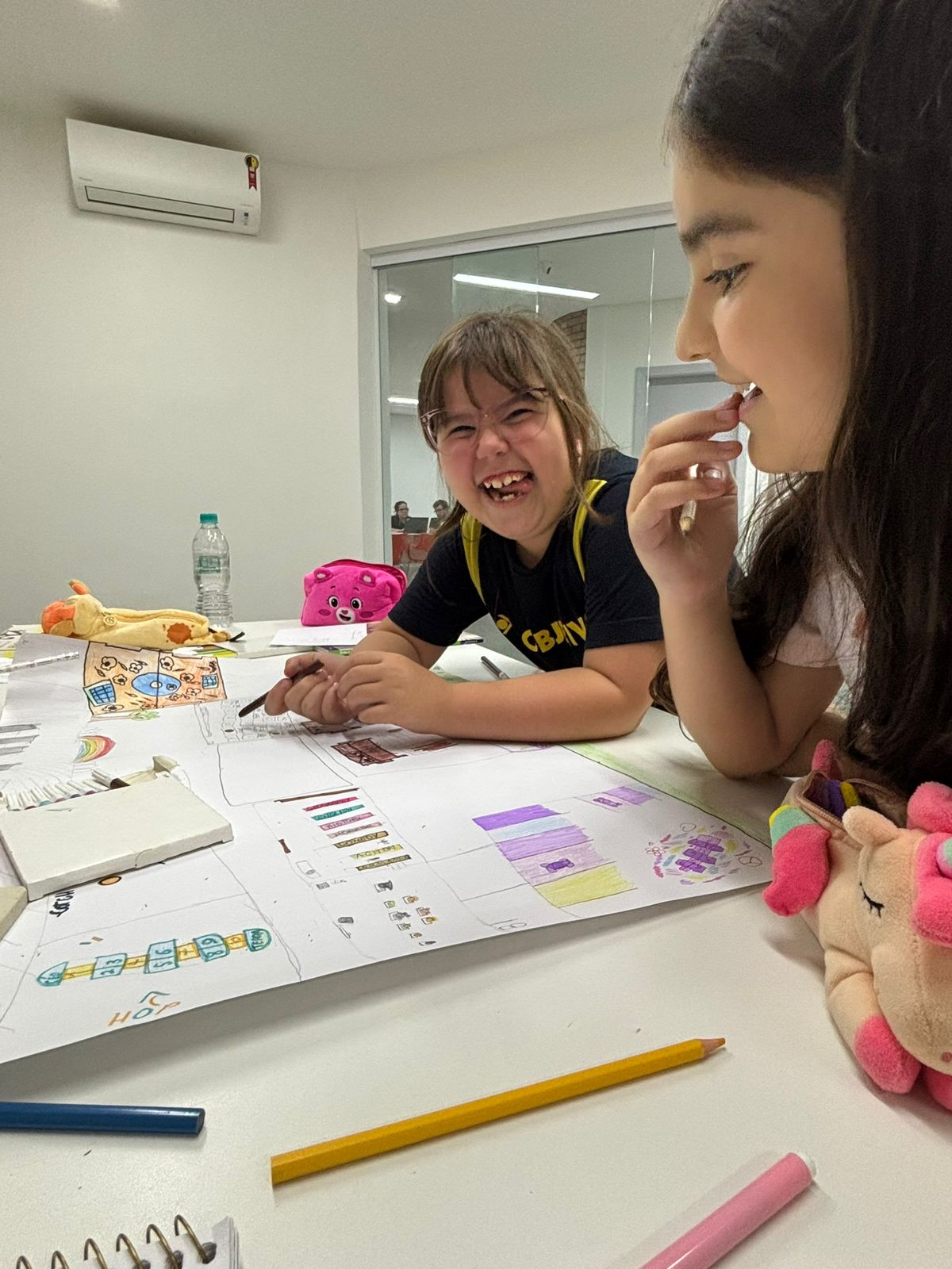 Aula de inglês com tecnologia